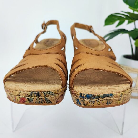 B.O.C. Born Women’s Concept Brown Leather Wedge Sandals Size 10 - Picture 2 of 9